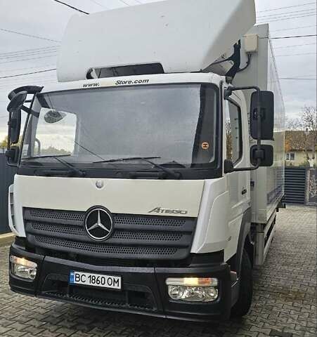 Мерседес Атего 2015 в Львове на Automoto.ua Белый Мерседес Атего, объемом двигателя 5.13 л и пробегом 453 тыс. км за 30000 $, фото 6 на Automoto.ua