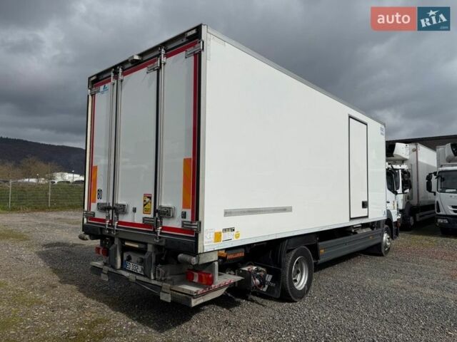 Белый Мерседес Атего, объемом двигателя 5.2 л и пробегом 368 тыс. км за 49000 $, фото 2 на Automoto.ua