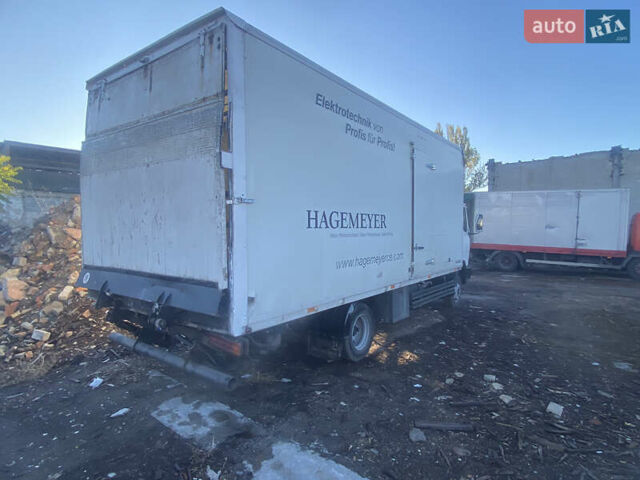 Белый Мерседес Атего, объемом двигателя 4.25 л и пробегом 1000 тыс. км за 9000 $, фото 2 на Automoto.ua