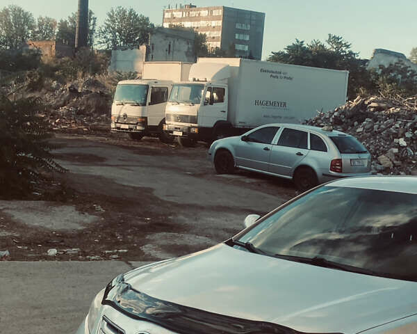 Белый Мерседес Атего, объемом двигателя 4.25 л и пробегом 1000 тыс. км за 9000 $, фото 7 на Automoto.ua