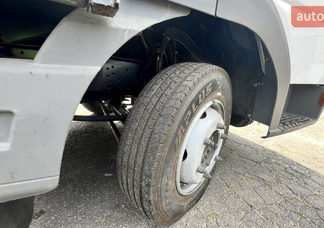 Белый Мерседес Атего, объемом двигателя 4.25 л и пробегом 848 тыс. км за 13500 $, фото 10 на Automoto.ua