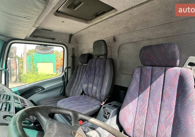 Белый Мерседес Атего, объемом двигателя 4.25 л и пробегом 848 тыс. км за 13500 $, фото 4 на Automoto.ua