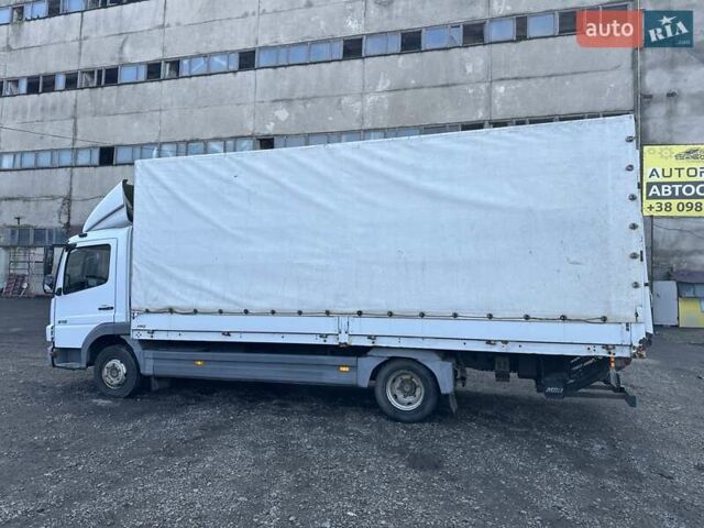 Белый Мерседес Атего, объемом двигателя 4.33 л и пробегом 250 тыс. км за 17500 $, фото 4 на Automoto.ua