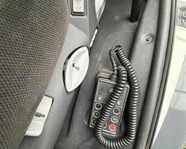 Білий Мерседес Атего, об'ємом двигуна 6.37 л та пробігом 542 тис. км за 15500 $, фото 10 на Automoto.ua