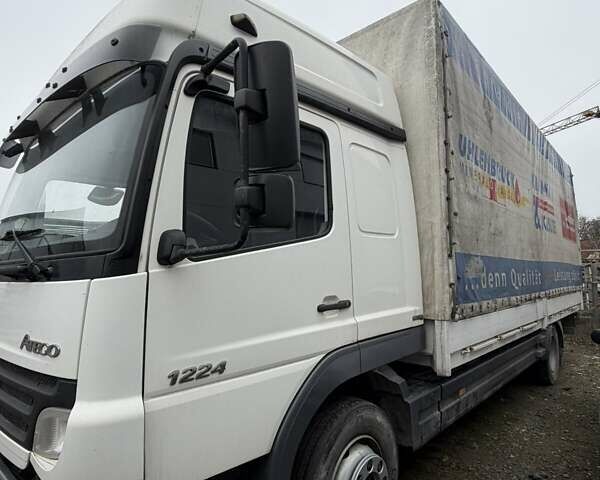 Білий Мерседес Атего, об'ємом двигуна 6.37 л та пробігом 542 тис. км за 15500 $, фото 1 на Automoto.ua