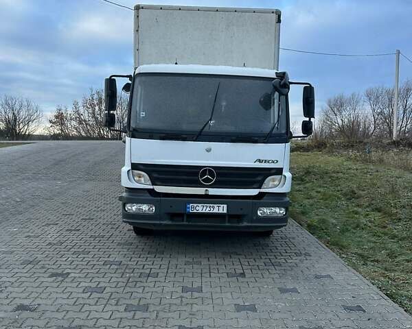 Белый Мерседес Атего, объемом двигателя 6.37 л и пробегом 679 тыс. км за 23900 $, фото 1 на Automoto.ua