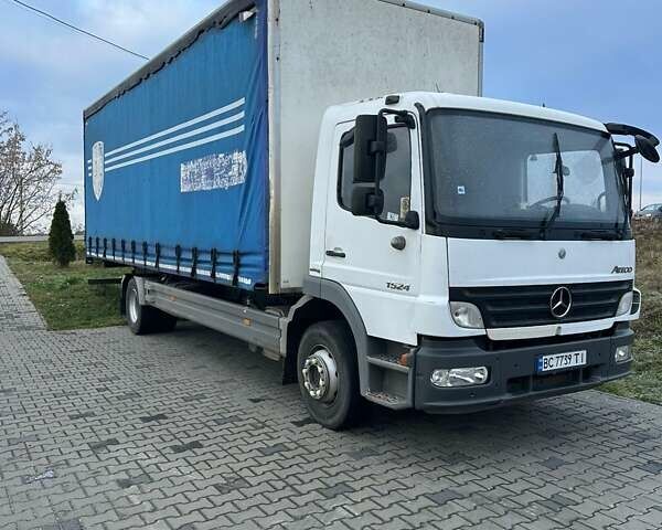 Белый Мерседес Атего, объемом двигателя 6.37 л и пробегом 679 тыс. км за 23900 $, фото 3 на Automoto.ua