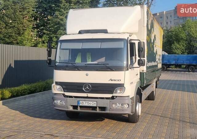 Білий Мерседес Атего, об'ємом двигуна 4.25 л та пробігом 980 тис. км за 23750 $, фото 7 на Automoto.ua