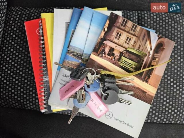 Белый Мерседес Атего, объемом двигателя 2 л и пробегом 550 тыс. км за 31900 $, фото 14 на Automoto.ua