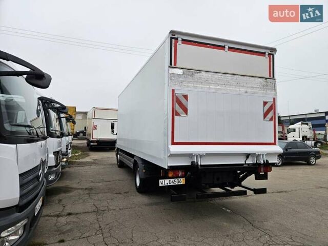 Белый Мерседес Атего, объемом двигателя 2 л и пробегом 550 тыс. км за 31900 $, фото 3 на Automoto.ua