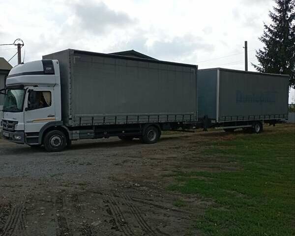 Білий Мерседес Атего, об'ємом двигуна 4.8 л та пробігом 860 тис. км за 27900 $, фото 4 на Automoto.ua