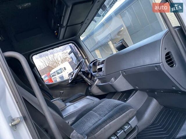 Мерседес Атего 2018 в Хусте на Automoto.ua Белый Мерседес Атего, объемом двигателя 5.2 л и пробегом 540 тыс. км за 36999 $, фото 56 на Automoto.ua