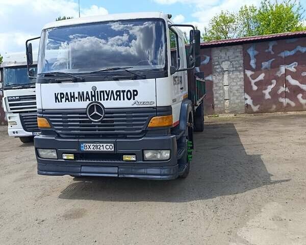 Білий Мерседес Атего, об'ємом двигуна 6.37 л та пробігом 500 тис. км за 14500 $, фото 1 на Automoto.ua