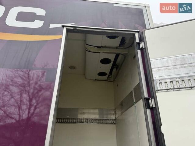 Фиолетовый Мерседес Атего, объемом двигателя 4.8 л и пробегом 433 тыс. км за 35750 $, фото 53 на Automoto.ua