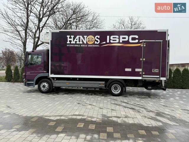 Фиолетовый Мерседес Атего, объемом двигателя 4.8 л и пробегом 433 тыс. км за 35750 $, фото 4 на Automoto.ua