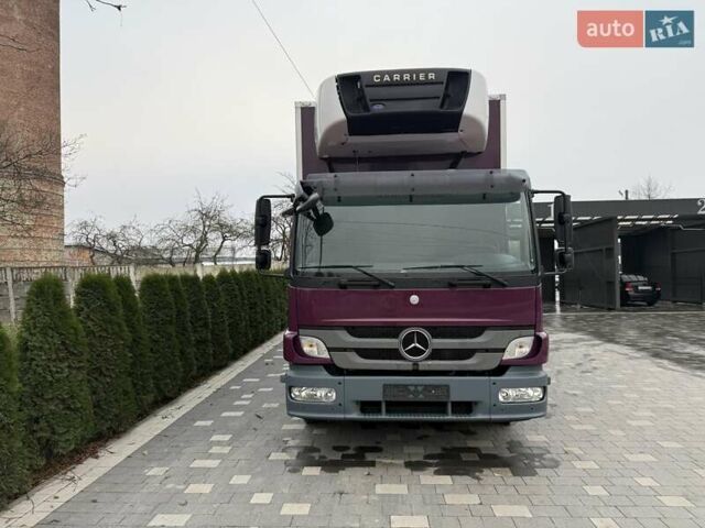 Фиолетовый Мерседес Атего, объемом двигателя 4.8 л и пробегом 433 тыс. км за 35750 $, фото 2 на Automoto.ua
