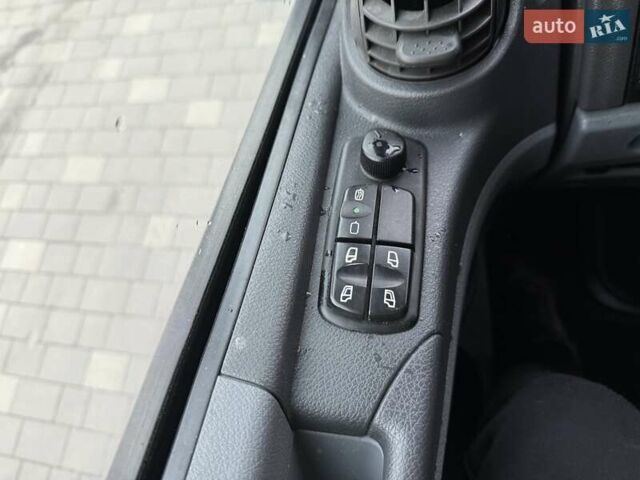 Фиолетовый Мерседес Атего, объемом двигателя 4.8 л и пробегом 433 тыс. км за 35750 $, фото 31 на Automoto.ua