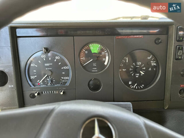 Красный Мерседес Атего, объемом двигателя 6 л и пробегом 800 тыс. км за 11500 $, фото 5 на Automoto.ua