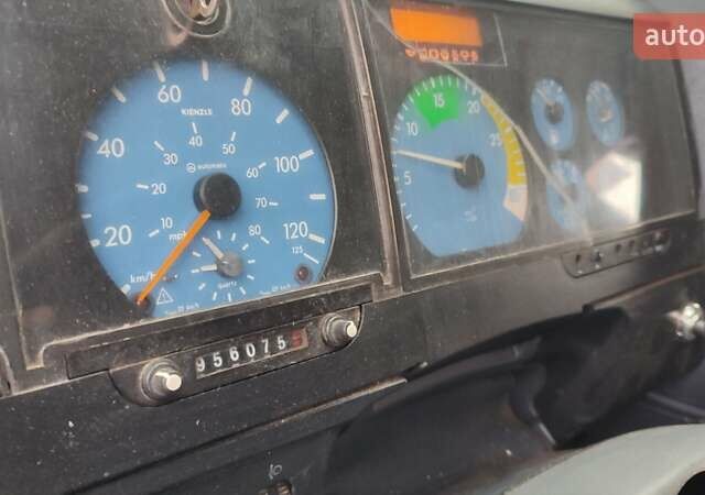 Мерседес Атего 1999 в Киеве на Automoto.ua Красный Мерседес Атего, объемом двигателя 4.25 л и пробегом 950 тыс. км за 8500 $, фото 3 на Automoto.ua