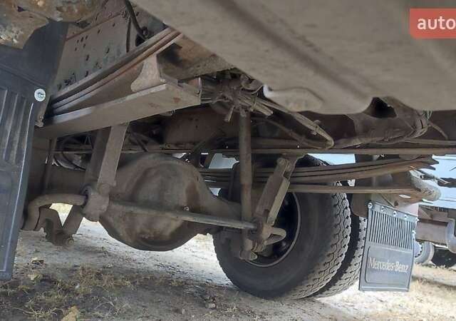 Мерседес Атего 1999 в Киеве на Automoto.ua Красный Мерседес Атего, объемом двигателя 4.25 л и пробегом 950 тыс. км за 8500 $, фото 9 на Automoto.ua