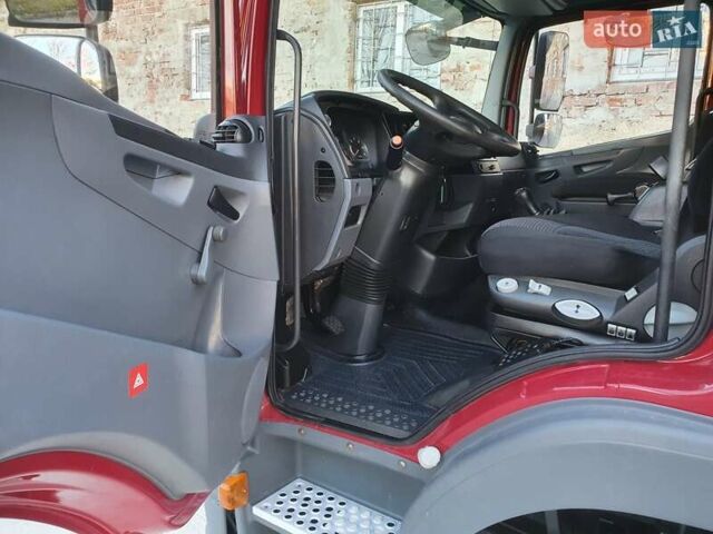 Красный Мерседес Атего, объемом двигателя 4.8 л и пробегом 516 тыс. км за 29500 $, фото 11 на Automoto.ua
