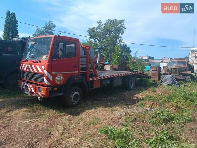 Красный Мерседес Атего, объемом двигателя 6 л и пробегом 689 тыс. км за 11200 $, фото 2 на Automoto.ua