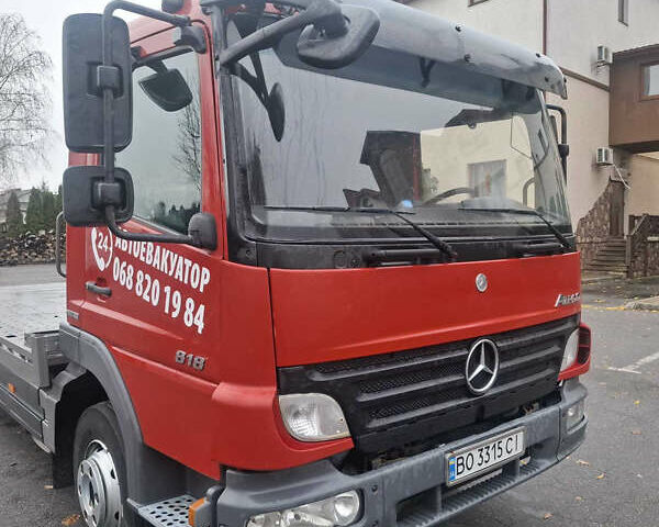 Красный Мерседес Атего, объемом двигателя 4.3 л и пробегом 450 тыс. км за 22500 $, фото 1 на Automoto.ua