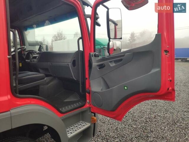 Красный Мерседес Атего, объемом двигателя 6.4 л и пробегом 461 тыс. км за 41500 $, фото 12 на Automoto.ua