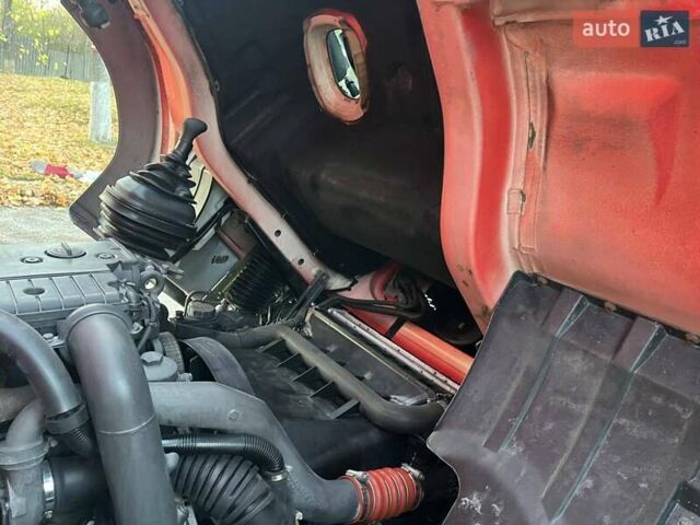 Мерседес Атего 2013 у Бучаче на Automoto.ua Червоний Мерседес Атего, об'ємом двигуна 0 л та пробігом 224 тис. км за 27500 $, фото 29 на Automoto.ua