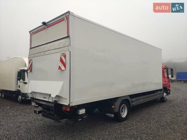 Красный Мерседес Атего, объемом двигателя 6.4 л и пробегом 461 тыс. км за 41500 $, фото 4 на Automoto.ua