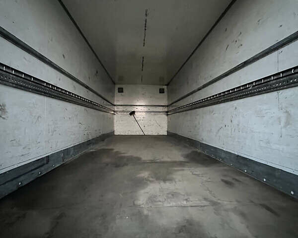 Красный Мерседес Атего, объемом двигателя 4.25 л и пробегом 1 тыс. км за 9500 $, фото 7 на Automoto.ua