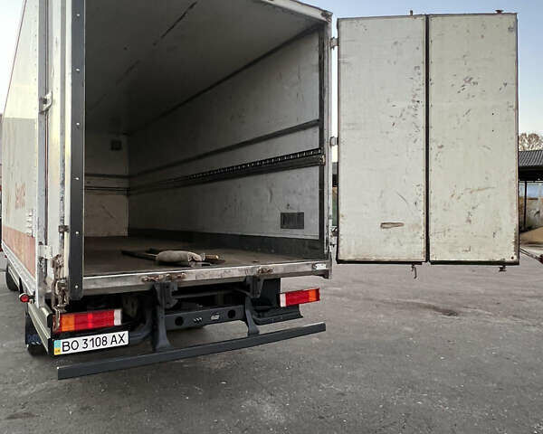 Красный Мерседес Атего, объемом двигателя 4.25 л и пробегом 1 тыс. км за 9500 $, фото 9 на Automoto.ua