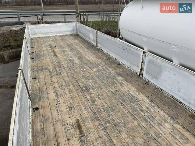 Красный Мерседес Атего, объемом двигателя 6.9 л и пробегом 900 тыс. км за 22000 $, фото 24 на Automoto.ua