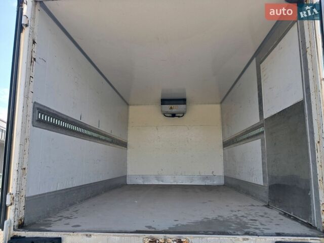 Красный Мерседес Атего, объемом двигателя 4.3 л и пробегом 570 тыс. км за 9700 $, фото 9 на Automoto.ua