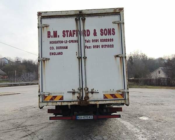 Красный Мерседес Атего, объемом двигателя 4.25 л и пробегом 515 тыс. км за 13700 $, фото 3 на Automoto.ua