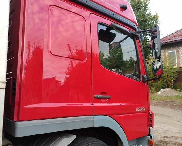 Червоний Мерседес Атего, об'ємом двигуна 6.37 л та пробігом 300 тис. км за 30000 $, фото 4 на Automoto.ua