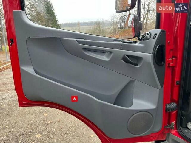 Красный Мерседес Атего, объемом двигателя 4.8 л и пробегом 601 тыс. км за 29500 $, фото 24 на Automoto.ua