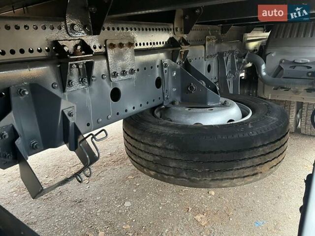 Красный Мерседес Атего, объемом двигателя 4.8 л и пробегом 601 тыс. км за 29500 $, фото 39 на Automoto.ua