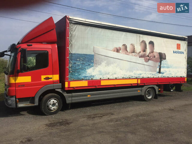 Красный Мерседес Атего, объемом двигателя 4.25 л и пробегом 700 тыс. км за 26500 $, фото 1 на Automoto.ua