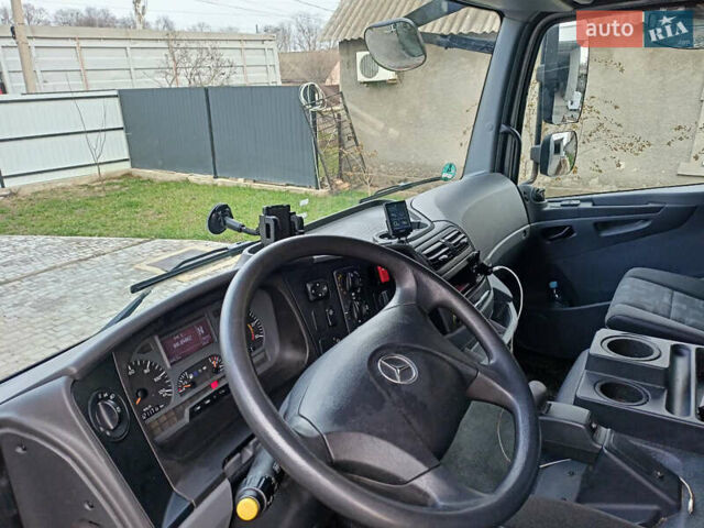 Мерседес Атего, об'ємом двигуна 4.2 л та пробігом 129 тис. км за 31000 $, фото 6 на Automoto.ua
