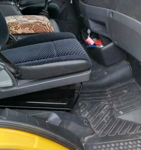 Жовтий Мерседес Атего, об'ємом двигуна 4.25 л та пробігом 535 тис. км за 18600 $, фото 6 на Automoto.ua