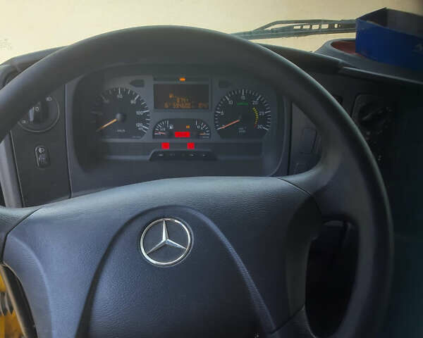 Жовтий Мерседес Атего, об'ємом двигуна 4.25 л та пробігом 594 тис. км за 16000 $, фото 6 на Automoto.ua