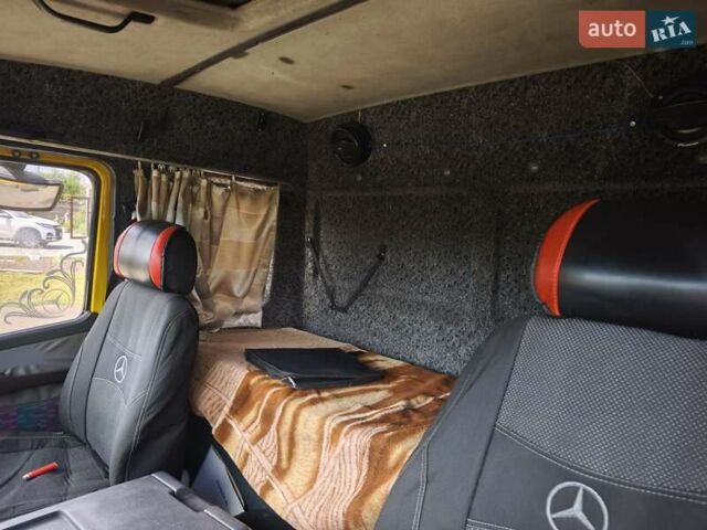 Жовтий Мерседес Атего, об'ємом двигуна 4.25 л та пробігом 700 тис. км за 10000 $, фото 4 на Automoto.ua
