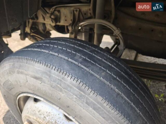 Жовтий Мерседес Атего, об'ємом двигуна 4.25 л та пробігом 700 тис. км за 10000 $, фото 1 на Automoto.ua