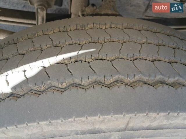 Желтый Мерседес Атего, объемом двигателя 4.3 л и пробегом 724 тыс. км за 14500 $, фото 14 на Automoto.ua