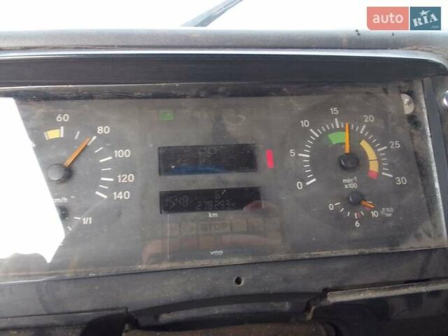 Жовтий Мерседес Атего, об'ємом двигуна 4.3 л та пробігом 280 тис. км за 9999 $, фото 6 на Automoto.ua