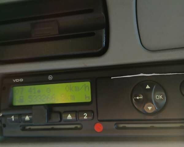 Желтый Мерседес Атего, объемом двигателя 4.25 л и пробегом 535 тыс. км за 18600 $, фото 10 на Automoto.ua