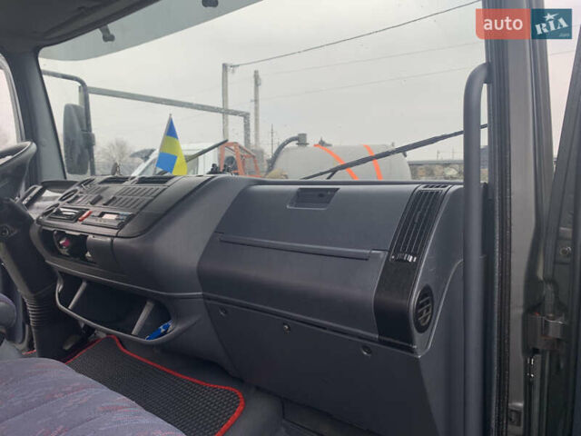 Серый Мерседес Атего, объемом двигателя 4.25 л и пробегом 730 тыс. км за 17500 $, фото 16 на Automoto.ua