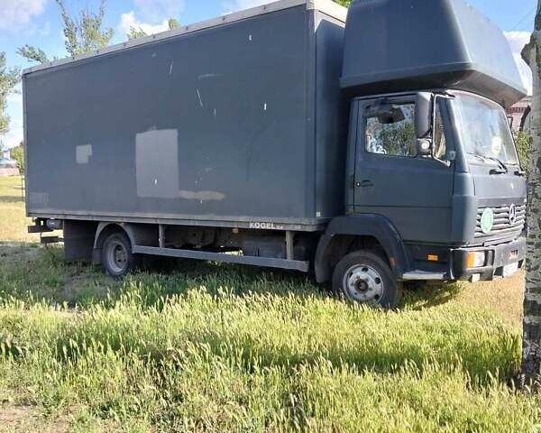 Сірий Мерседес Атего, об'ємом двигуна 4.25 л та пробігом 728 тис. км за 7999 $, фото 1 на Automoto.ua
