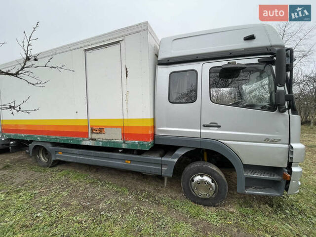 Серый Мерседес Атего, объемом двигателя 4.8 л и пробегом 730 тыс. км за 16500 $, фото 4 на Automoto.ua